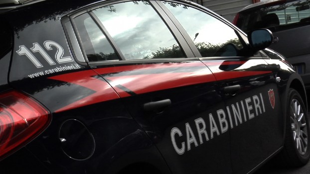 Pistole intelligenti e un’ app per segnalare i reati: carabinieri e polizia sono sempre più moderni